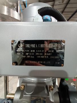 Advanced Dynamics Bottling Line Cleaning bottle by both liquid or air