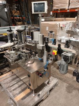 Advanced Dynamics Bottling Line Cleaning bottle by both liquid or air