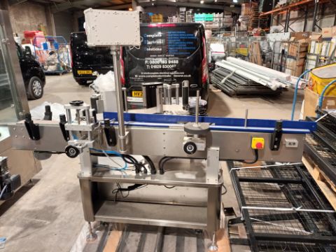 Advanced Dynamics Bottling Line Cleaning bottle by both liquid or air