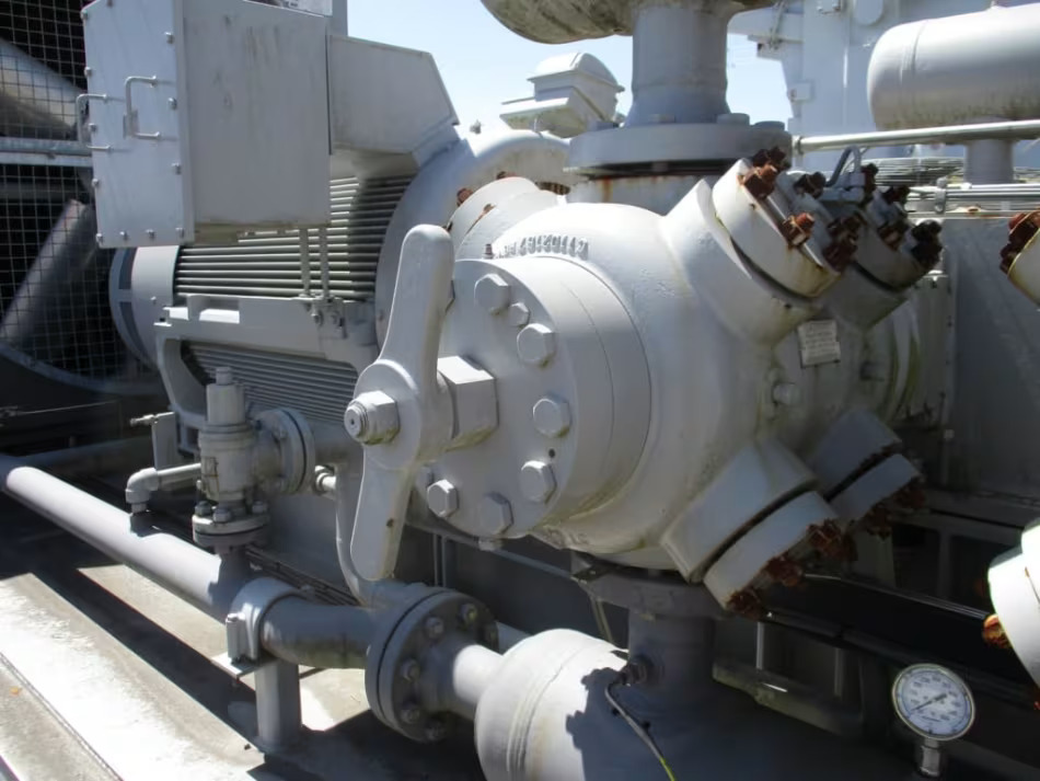 2017 700-HP GE Oil & Gas Gas Fuel Compressor Skid