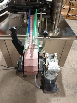 Advanced Dynamics Bottling Line Cleaning bottle by both liquid or air