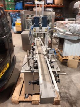 Advanced Dynamics Bottling Line Cleaning bottle by both liquid or air
