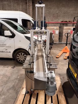 Advanced Dynamics Bottling Line Cleaning bottle by both liquid or air