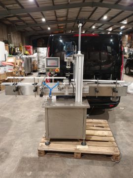 Advanced Dynamics Bottling Line Cleaning bottle by both liquid or air